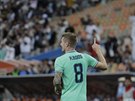 Toni Kroos z Realu Madrid oslavuje kuriózní branku v semifinále panlského...