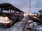 Na dálnici D1 pi sjezdu z Praského okruhu shoel autobus. (3. ledna 2020)