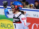 Slovenská slalomáka Petra Vlhová oslavuje svoje vítzství v Záhebu.