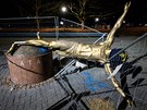 Zniená socha Zlatana Ibrahimovice v Malmö