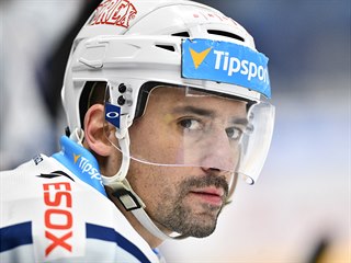 Tomáš Plekanec (Kometa Brno) na střídačce.