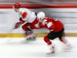 Momentka z utkn Rusko vs. vcarsko ve tvrtfinle MS hokejist do 20 let.