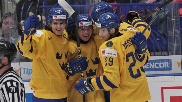 vdt hokejist se raduj z glu v utkn o bronz proti Finsku.