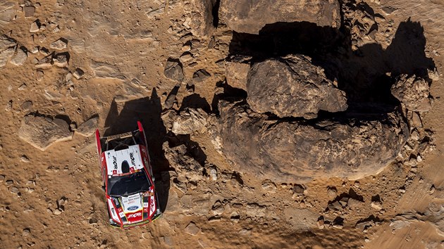 Martin Prokop a Viktor Chytka ve čtvrté etapě Rallye Dakar.