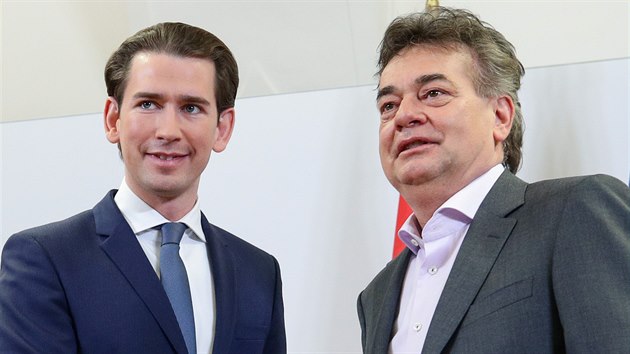 f rakouskch Zelench Werner Kogler (vpravo) a ldr Rakousk lidov strany Sebastian Kurz (1. ledna 2020)