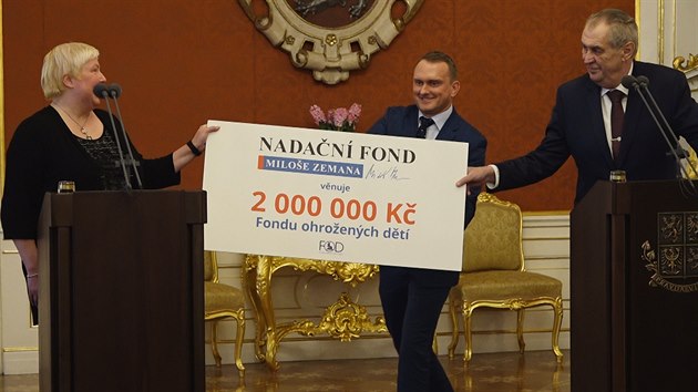 Nadan fond Miloe Zemana vnoval dva miliony ohroenm dtem