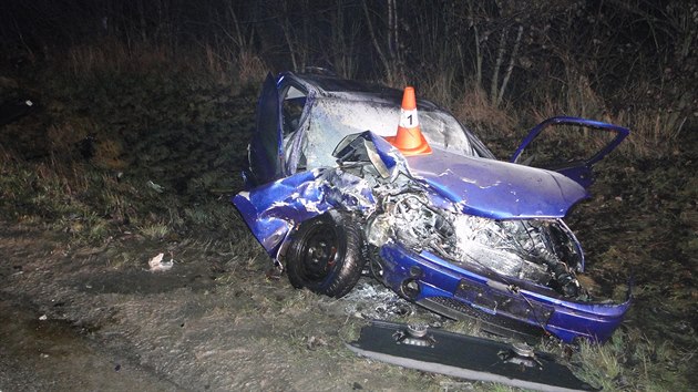 Dopravní nehoda pěti aut u Lochenic na Královéhradecku (8. 1. 2020)