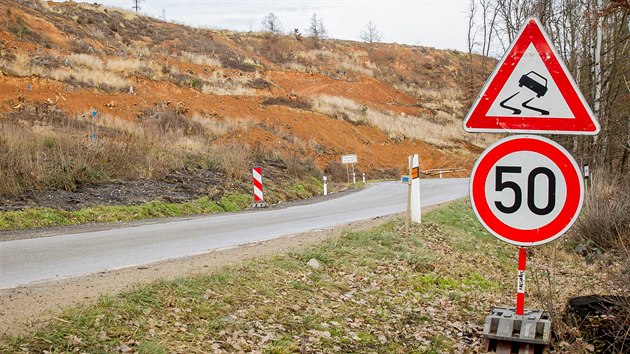 Problematický svah v místě plánované trasy D3 na jih od Českých Budějovic u Roudné (9. ledna 2020)