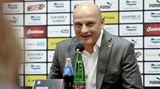 Vedení FC Viktoria Plzeň představilo nástupce trenéra Pavla Vrby, na tiskové...