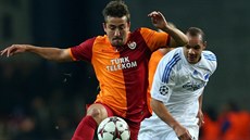 Turecký zálo�ník Aydin Yilmaz je�t� v dresu Galatasaray Istanbul v utkání Ligy...