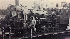 Na historickém snímku jihlavské tony z 30. let je lokomotiva vyrobená v roce...