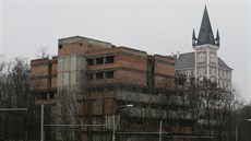 Ruina nedostavné lázeské ubytovny v Mlýnské ulici v Teplicích se ocitla v...