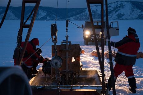 Prce detektoru Bajkal bhem zimn expedice