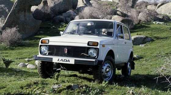 Lendární Lada Niva je stále ve výrob. Ptatyicetiletá prabába vech SUV mla svtovou premiéru v roce 1978 na autosalonu v Bruselu.