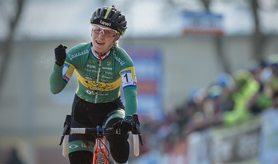 Pavla Havlíková slaví už svůj sedmý český cyklokrosový titul.