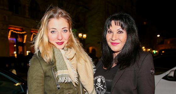 Anna Julie Slováčková a její maminka Dagmar Patrasová (4. března 2019)