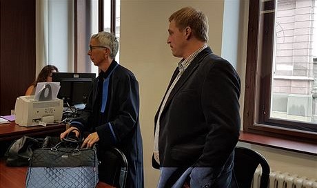 Zranění ho nezajímali, řidič se staral o psa. Osm let za tragickou nehodu platí