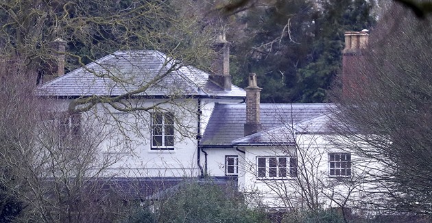 Harry a Meghan dostali pozvánku na korunovaci, zatím neodpověděli