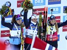 Tiril Eckhoffová z Norska uprosted triumfovala ve sprintu v Ruhpoldingu. Vlevo...