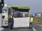 Nespokojení slovenští autodopravci částečně blokují provoz na hraničním...