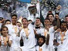 Fotbalisté Realu Madrid v saúdskoarabské Džiddě slaví vítězství ve Španělském...