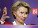 Pedsedkyn Evropské komise Ursula von der Leyenová na jednání o brexitu. (8....