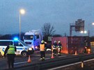 Řidička nabourala do kontejneru, který za jízdy vypadl z kamionu na Pražském...