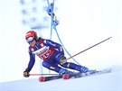 Federica Brignoneová na trati obího slalomu v Sestriere