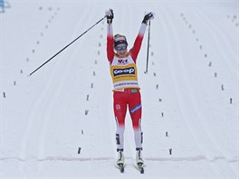 Therese Johaugov se raduje v cli sthaky v Novm Mst na Morav.