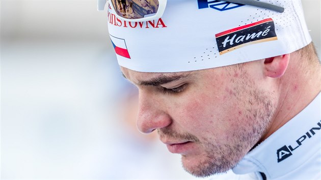 Zklamaný Michal Krčmář po sprintu v Ruhpoldingu.