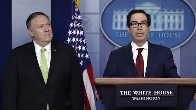 Americk ministr zahrani Mike Pompeo a ministr financ Steven Mnuchin na tiskov konferenci ve Washingtonu oznmili zaveden novch sankc proti rnu, kter jsou reakc na nedvn raketov tok rnskch ozbrojench sil proti americkm zkladnm v Irku. Sankce m na osm rnskch politik a nkolik firem a sektor rnsk ekonomiky.(10. ledna 2020)