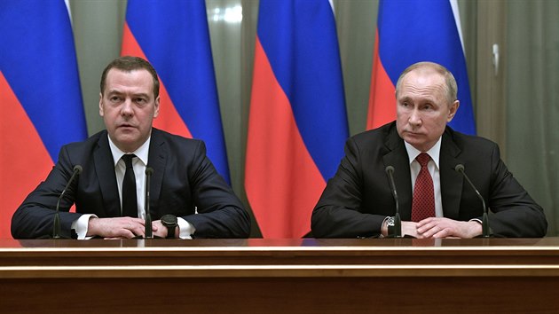 Ruský premiér Dmitrij Medveděv ve středu oznámil demisi své vlády na pozadí návrhu ústavních změn předložených ruským prezidentem Vladimirem Putinem. (15. ledna 2020)