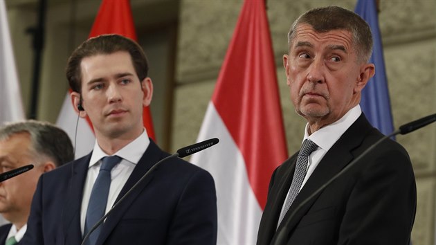Rakousk kancl Sebastian Kurz a esk premir Andrej Babi na summitu v Praze. (16. ledna 2020)