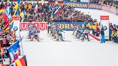 Start muské tafety v Ruhpoldingu.