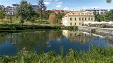 V areálu praské Kajetánky, barokní usedlosti ze 17. století, která prola...