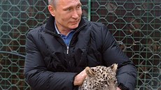 Ruský prezident Vladimir Putin v kalendáři pro rok 2020 odhaluje svou jemnější...