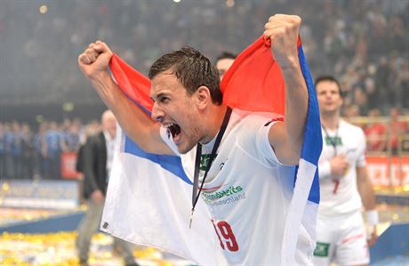 Stefan Terzi slavil v roce 2013 triumf v házenkáské Lize mistr.