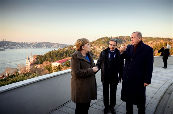 Turecký prezident Recep Tayyip Erdogan se v Istanbulu seel s nmeckou...