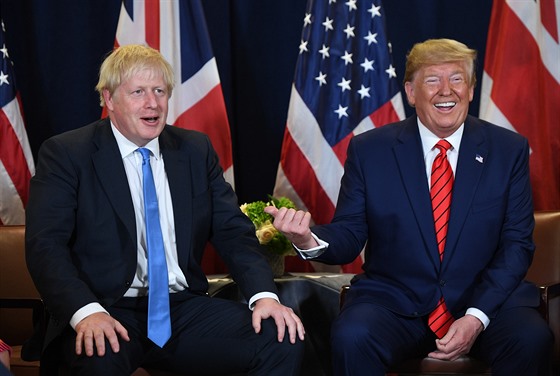 Britský premiér Boris Johnson a americký president Donald Trump