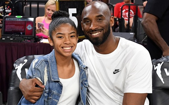 Gianna Bryant a její táta Kobe Bryant (Las Vegas, 27. ervence 2019)