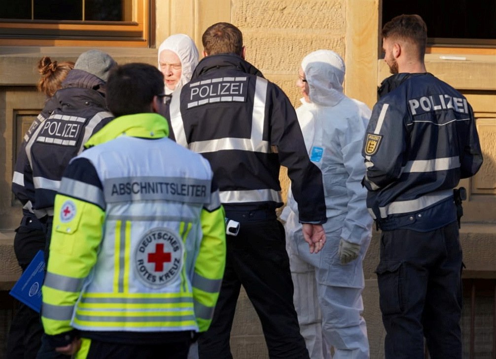 Fotogalerie: Německá policie zasahuje na místě střelby ve městě Rot am See  (24. ledna 2020)