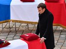 Francouzský prezident Emmanuel Macron uctil památku 13 vojáků, kteří zemřeli...