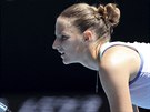 Karolína Plíková vykává na píjmu v prvním kole Australian Open.