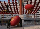 V Pekingu se kvli íení kononaviru zruily oslavy lunárního Nového roku. (24....
