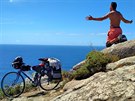 Po 3 300 kilometrech na kole favorit dojezd na ,,Konec sv�ta