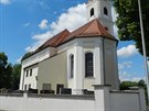 Kostel a hbitov v Klingenu, kde je pohben Karel Maria Chotek s chotí Livií.