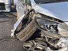 Nehoda kamionu s autem zavřela dálnici D7 na Prahu. (21.1.2020)