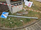 Nákladní auto v Pardubické ulici v Hradci Králové poškodilo další vůz i...