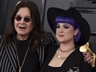 Ozzy Osbourne a jeho dcera Kelly na cench Grammy (Los Angeles, 26. ledna 2020)