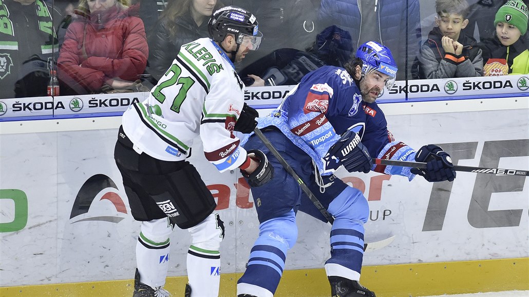 Jakub Klepi� z Mladé Boleslavi a Jaromír Jágr z Kladna.
